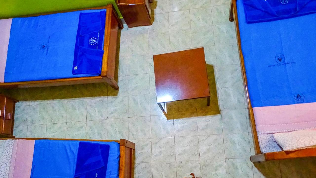 Sultan Hamud Miryams Village Inn Safari Lodge מראה חיצוני תמונה