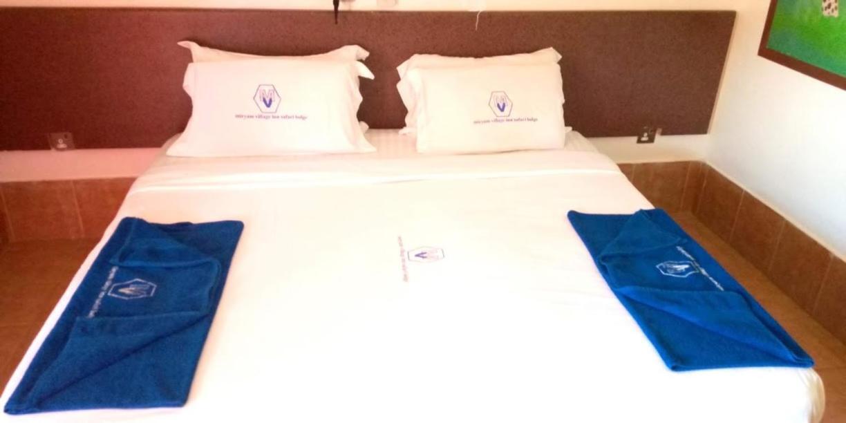 Sultan Hamud Miryams Village Inn Safari Lodge מראה חיצוני תמונה